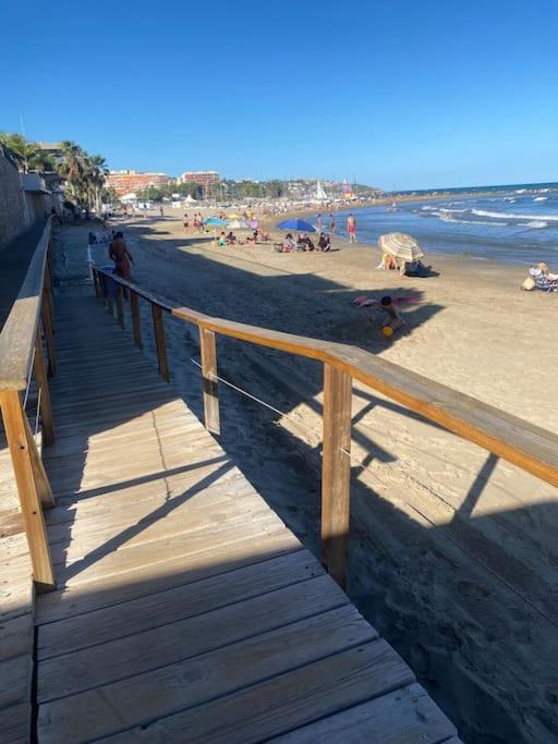 Primera Linea De Playa, Vistas Al Mar 贝尼卡西姆 外观 照片